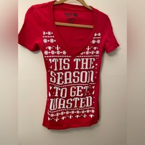 Unique Vintage : Spencer’s Christmas Tee shirt
